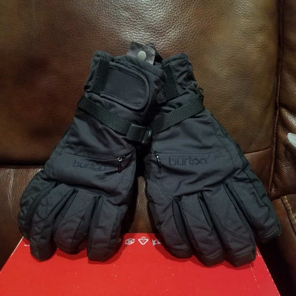 burton snow gloves